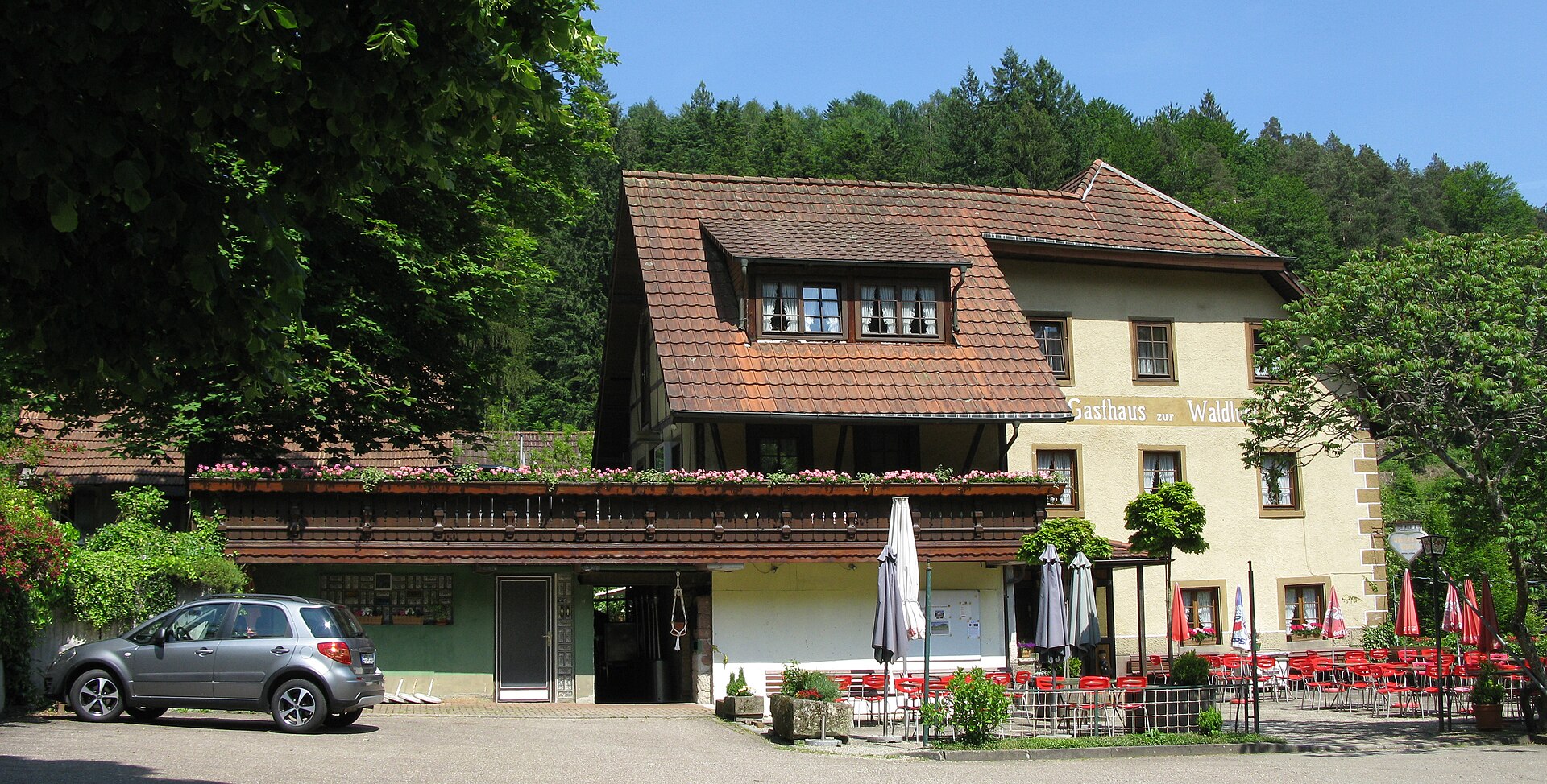 Startseite der Musterwebsite Waldtaverne Fuchsbau